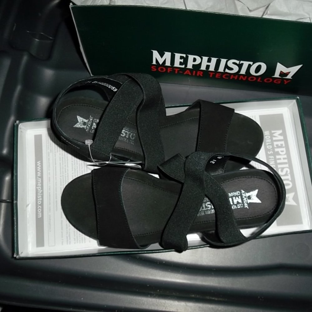 NEW Mephisto GIULIANA Black Suede Wedge Sandals 7